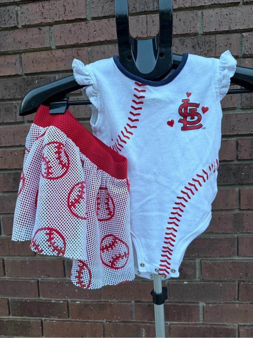 St. Louis Cardinals Baby Girl Bodysuit & Skirt Set Size 24 Months MLB Genuine